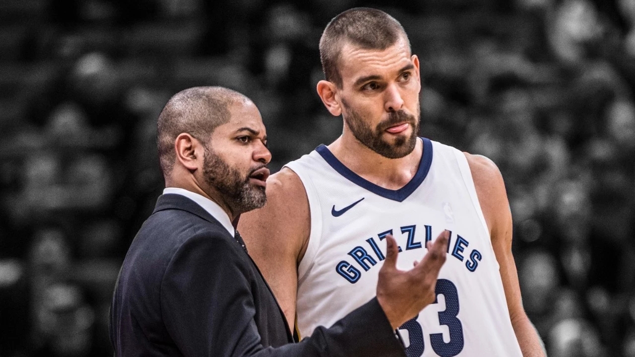 爱游戏官网-包含孟菲斯灰熊发布备战花絮，关键时刻更衣室发声，CBA常规赛任务艰巨，纪律约束更严格的词条