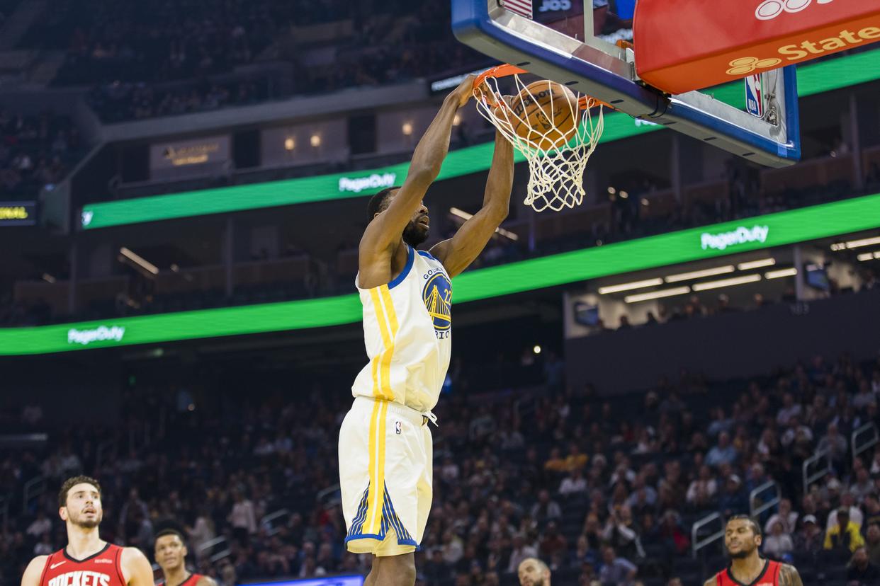 ayx-包含俄克拉荷马雷霆今晚豪取连胜，志在NBA常规赛名次提升，引发热议，更衣室氛围转暖的词条