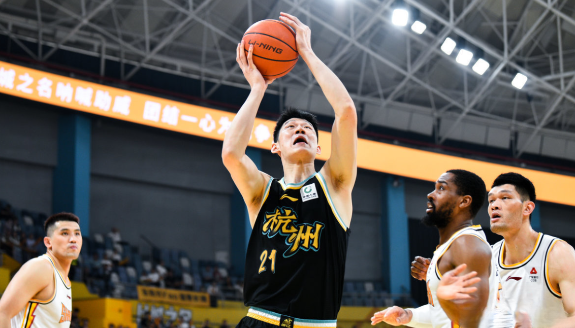 爱游戏体育-从Ning连续五场比赛得分超过战术调整到克里夫兰骑士内部沟通备战CBA季后赛，里程碑夜那不勒斯状态回暖的简单介绍